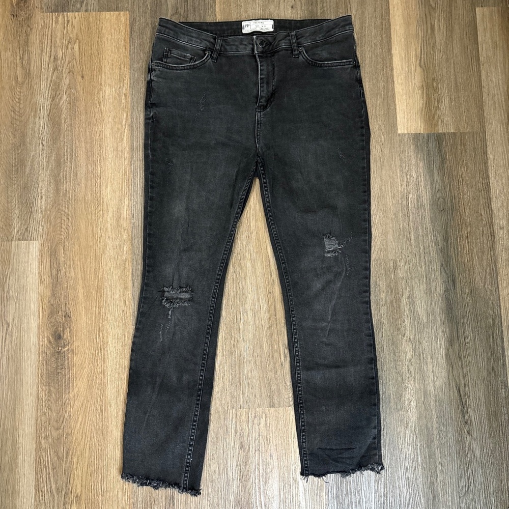 Free People Jeans Womens 29 Black Straight Crop Raw Hem Denim